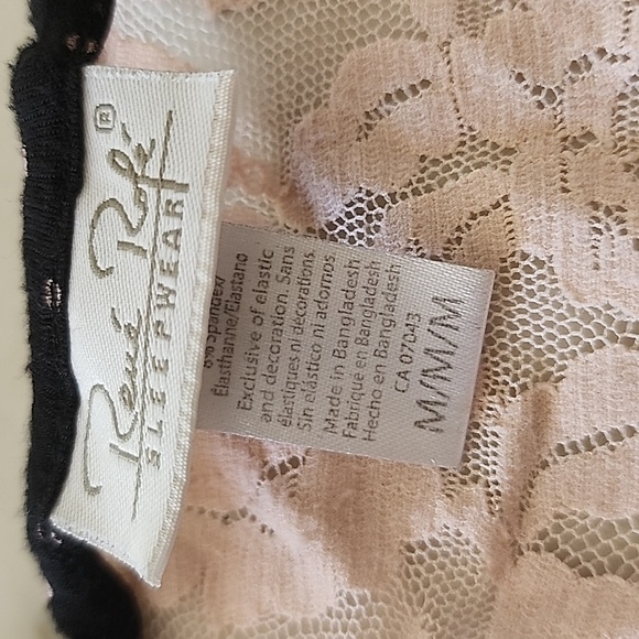 Nighty and matching robe - Picture 2 of 5